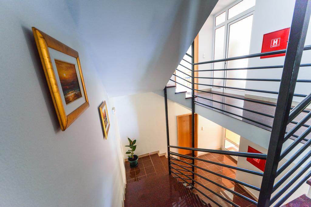 Ivan Apartman *